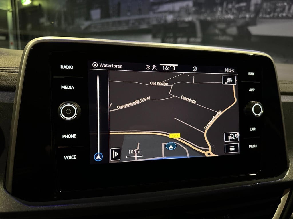 Volkswagen T-roc 1.5 tsi style*led*virtual*dab+*pdc v&a*trekhaak*navi*appco