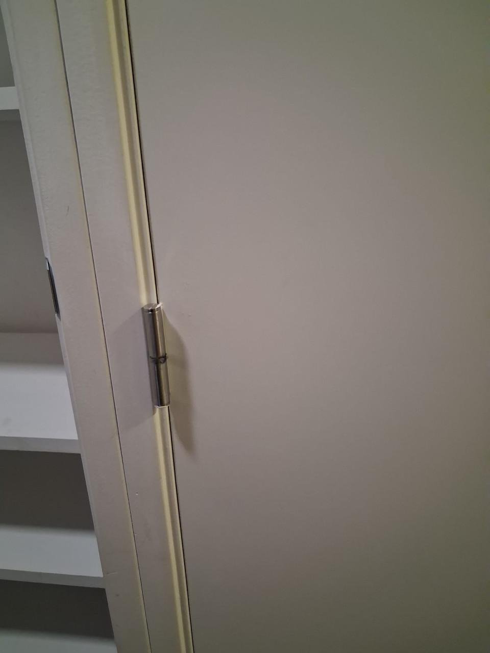 Deuren met kozijnen te koop