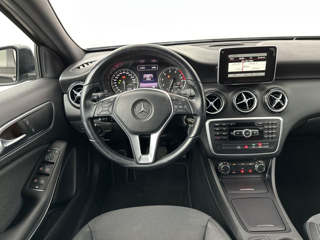 Mercedes-Benz A-Klasse 180 ambition automaat trekhaak cruisecontrol led