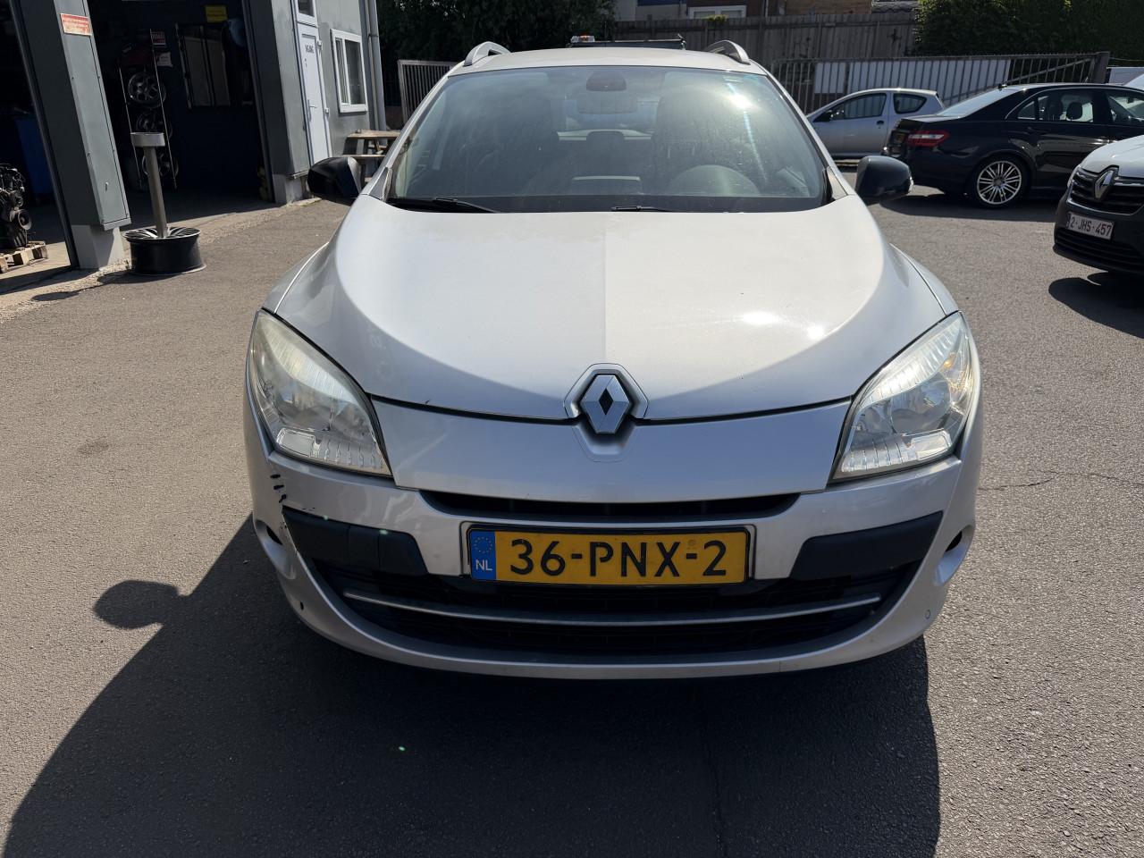 Renault Megane Estate 2.0 Bose AUTOMAAT NAP ! ! !