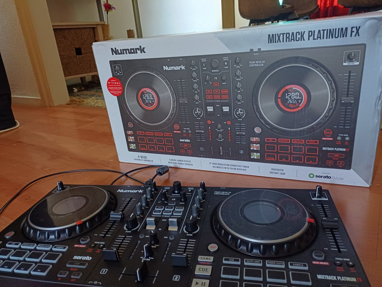 Numark draai deck + bijhoorende koffer