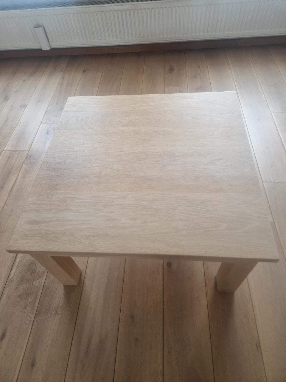 Eiken bijzet tafel