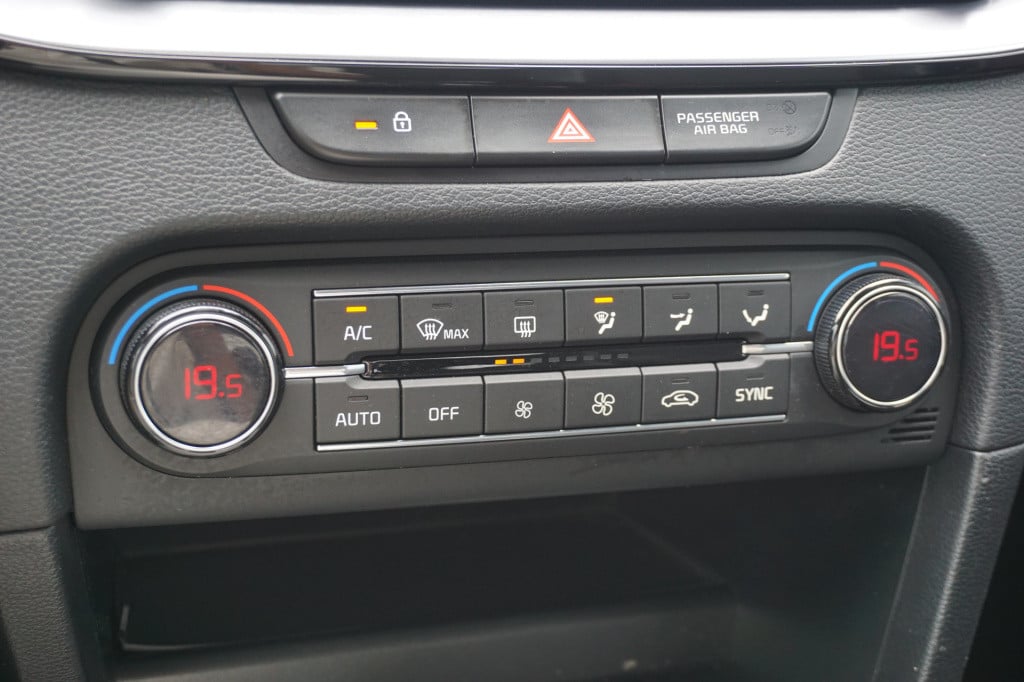 Kia Xceed 1.0 t-gdi dynamicline climate / navi / camera / cruise / lane ass
