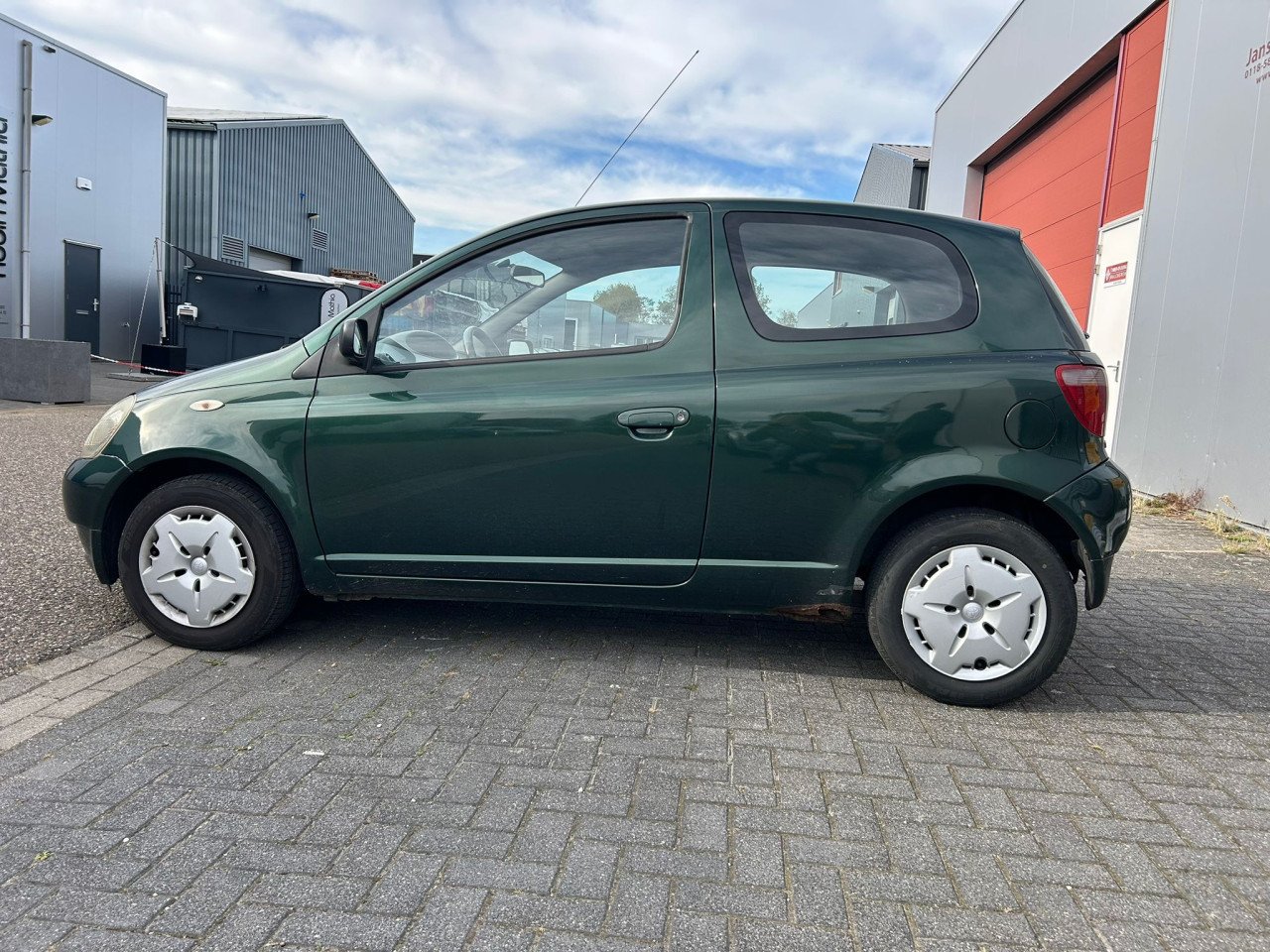 Toyota Yaris 1.3-16V VVT-i Luna VOOR DE SNELLE BESLISSER!