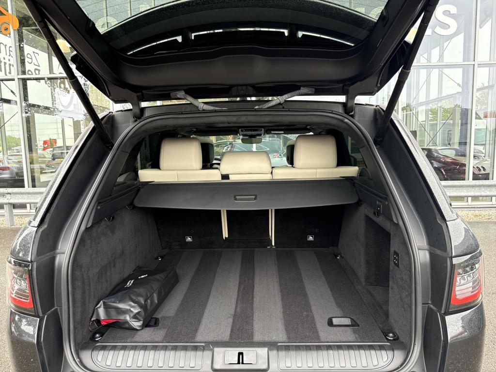 Land Rover Range Rover p400 hst | 23'' | pano | stoelvent. | trekhaak | two