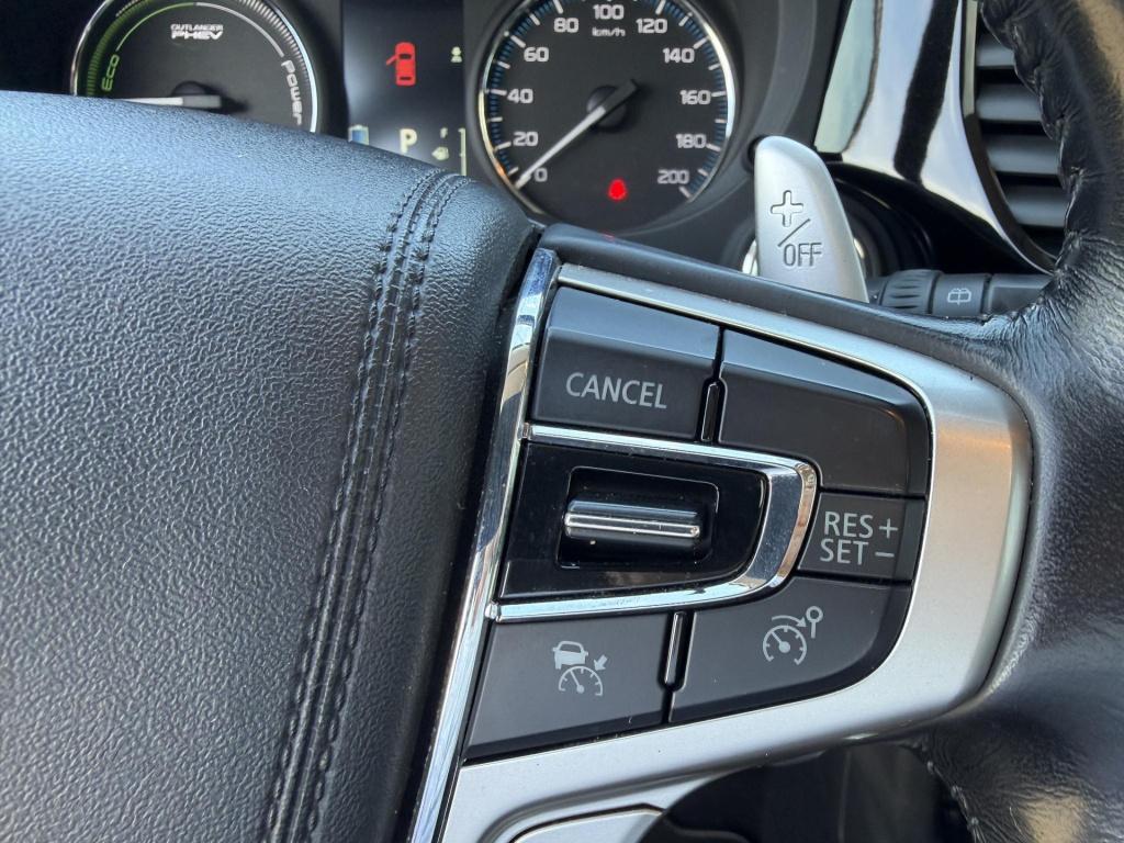 Mitsubishi Outlander 2.0 phev instyle+