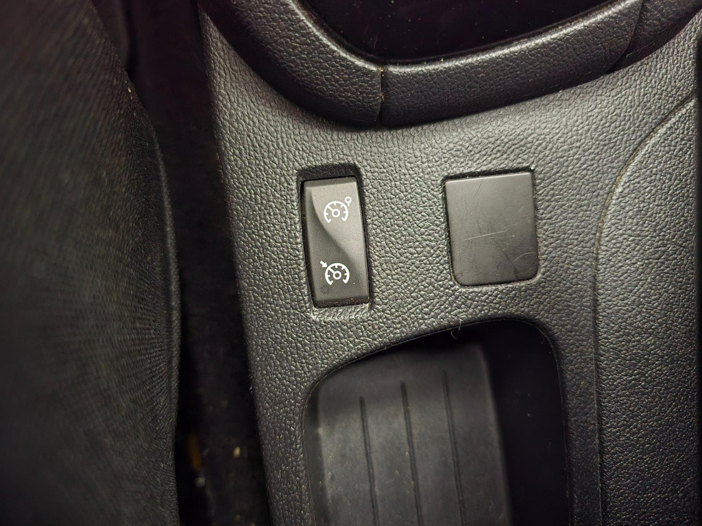 Renault Clio estate occasion automaat 1.2 met trekhaak en met cruisecontrol
