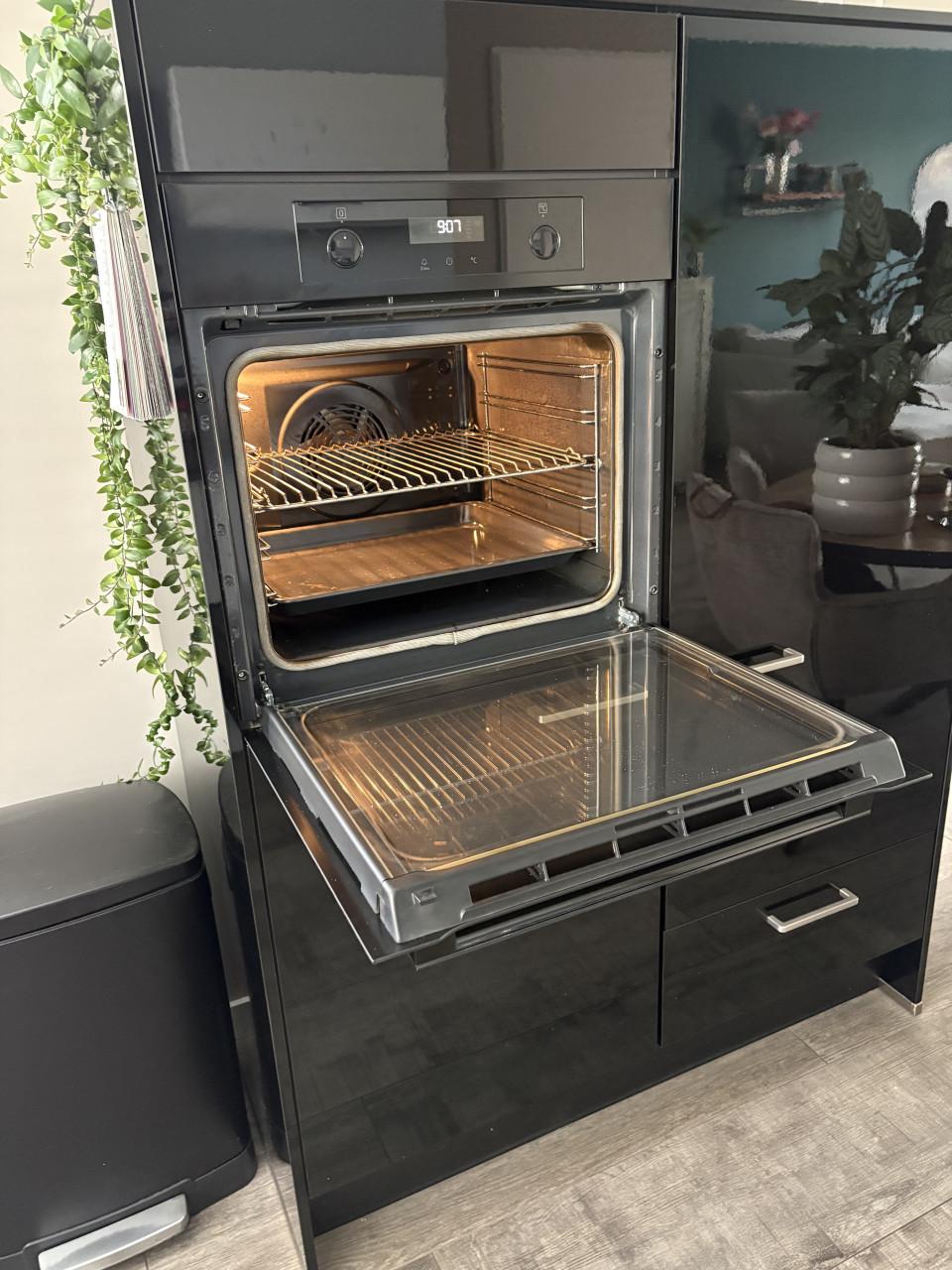 Keukenblok incl combi oven en koelkast