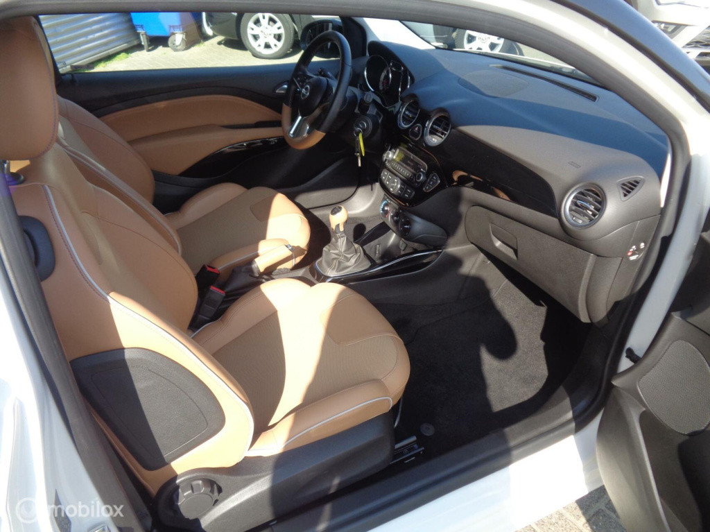 Opel Adam 1.4 74kw glam/airco/pdc/17'' lm velgen/bi color/half leer/special