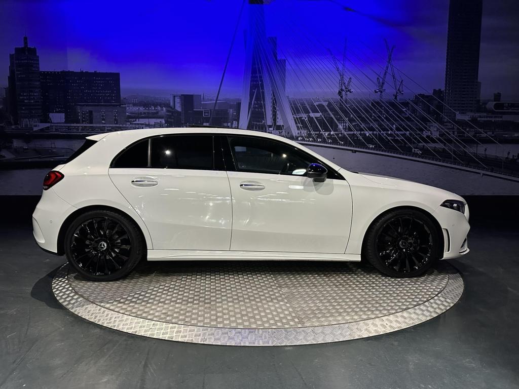 Mercedes-Benz A-Klasse 180 premium plus amg *pano*sfeer*camera*appconnect*