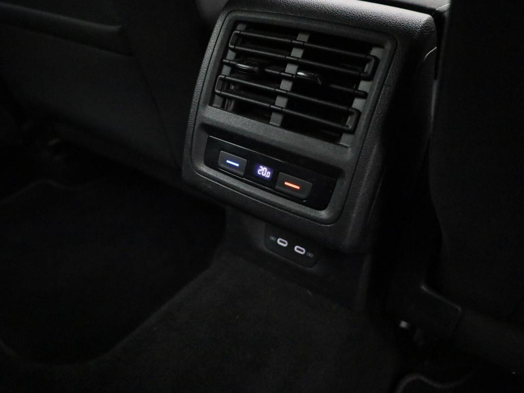 Volkswagen Golf variant viii 1.0 tsi 81kw life | navigatie | stoel/stuur ve