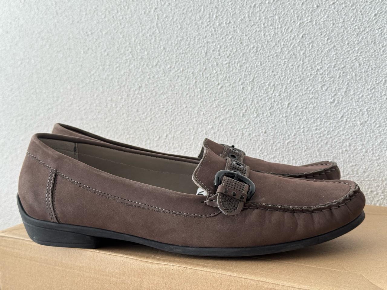 Mooie moccassins van Ara in maat 42 voor smalle voeten