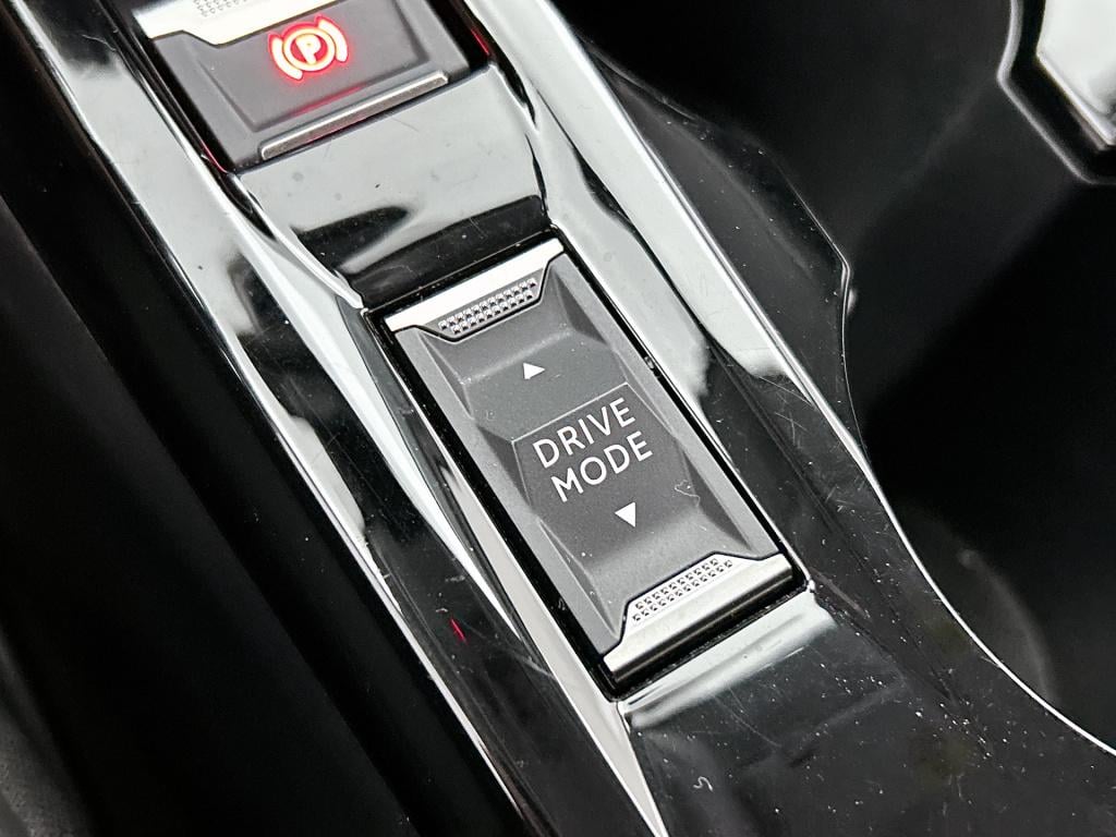 Peugeot 208 100 pk allure pack | rijklaar | keyless entry | camera | stoelv