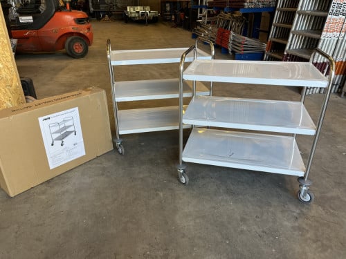 Te koop of te huur: SARO serveerwagen trollymodel 3-laags heavy-duty 80kg