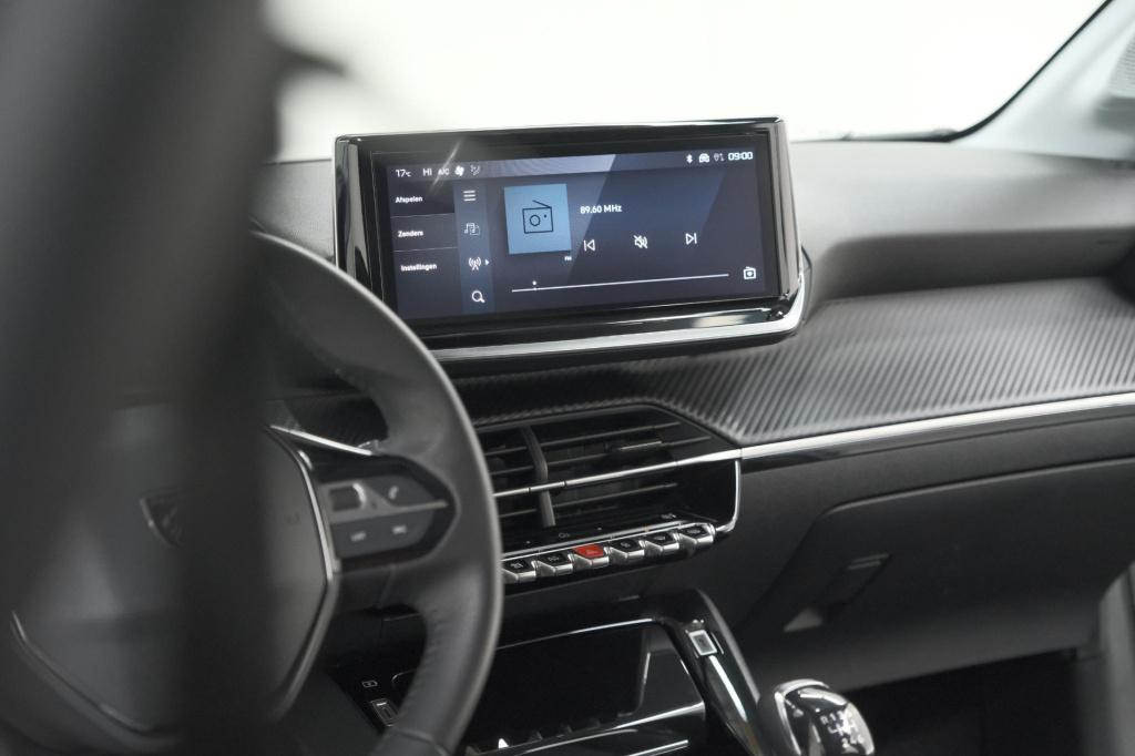 Peugeot 208 puretech 100 allure pack | nieuw model | apple carplay | parkee