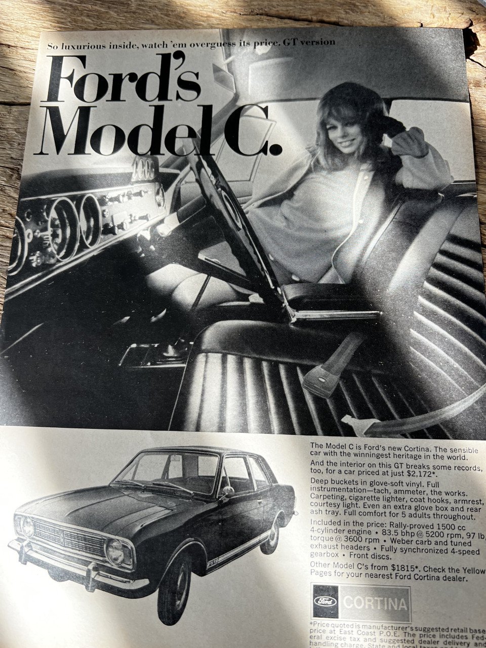 Ford Cortina