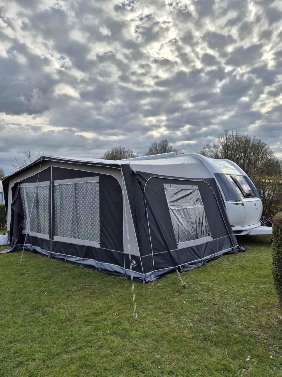 Hobby Excellent 495 UL