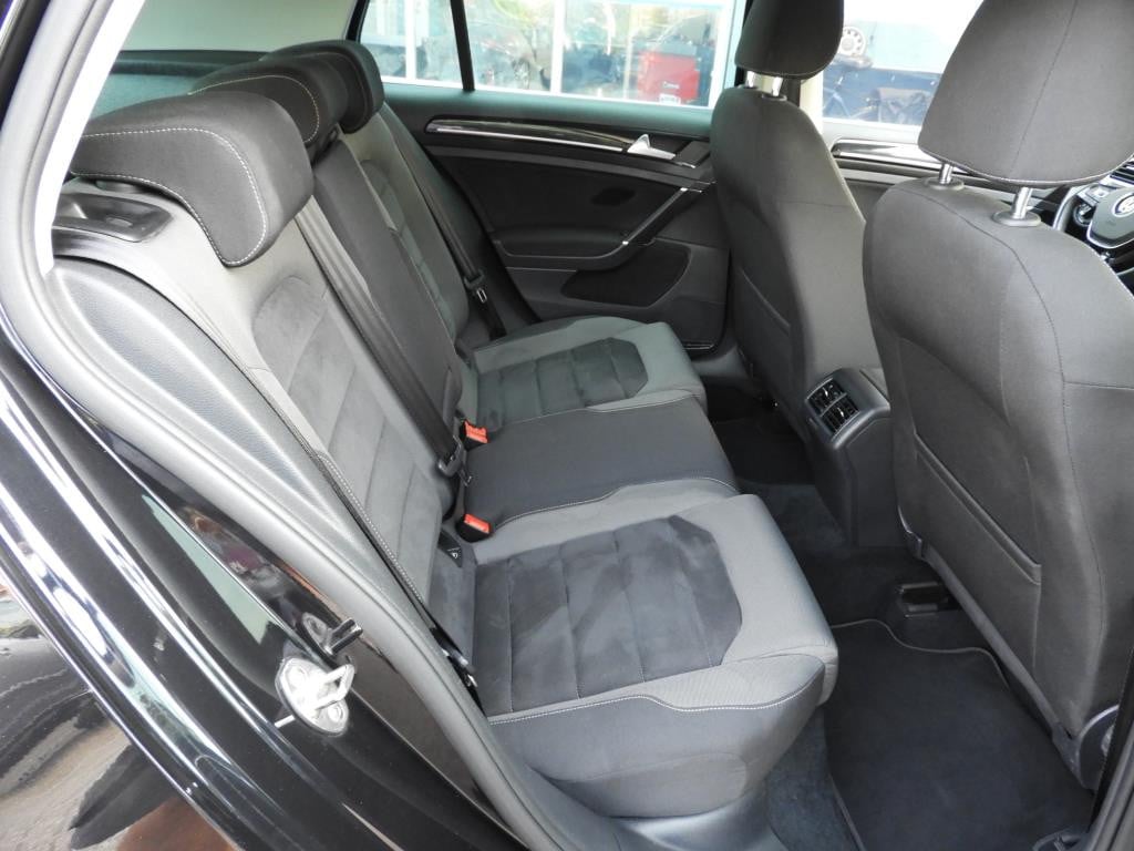 Volkswagen Golf 1.0 tsi highline nap nl auto
