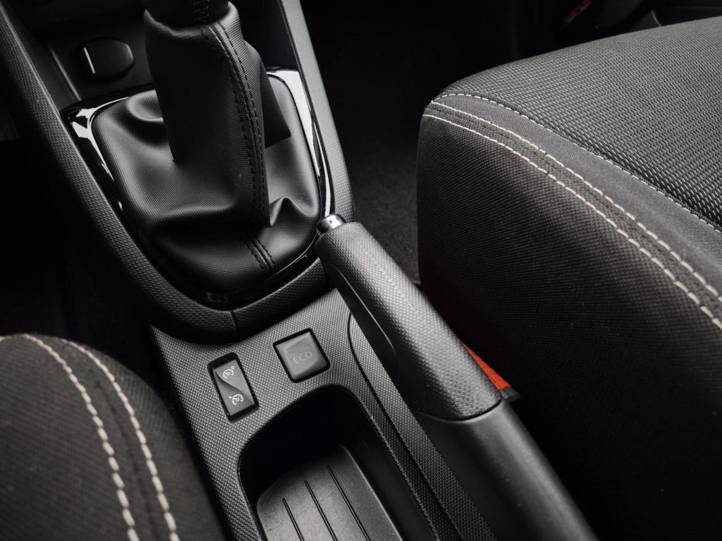 Renault Clio 0.9 tce expression / origineel nl / airco / cruisecontrol