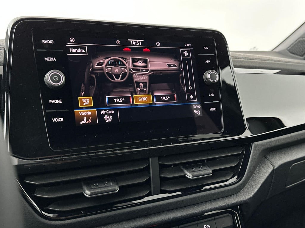 Volkswagen T-roc r-line 1.5 110 kw / 150 pk tsi suv 7 versn. dsg