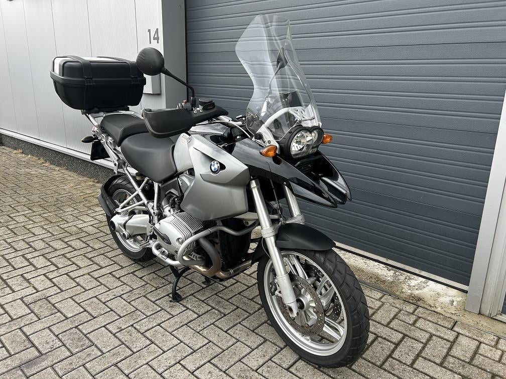 BMW R1200GS uit 2004, topkoffer, net onderhoud gehad, rijklaar €3795,-