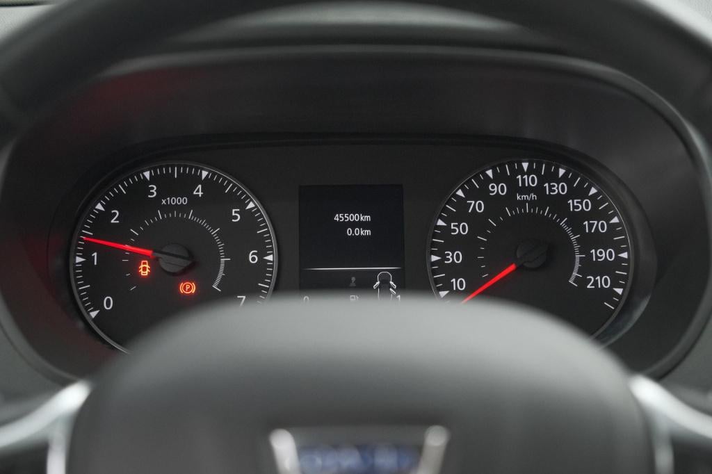 Dacia Duster tce 130 tech road | 360 camera | dodehoekdetectie | apple carp