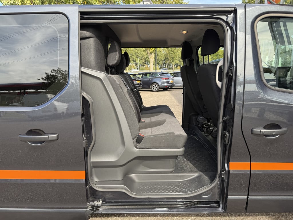 Renault Trafic 2.0 dci 150 t29 l2h1 dc business | nl-auto | 1e eig | 2x sch