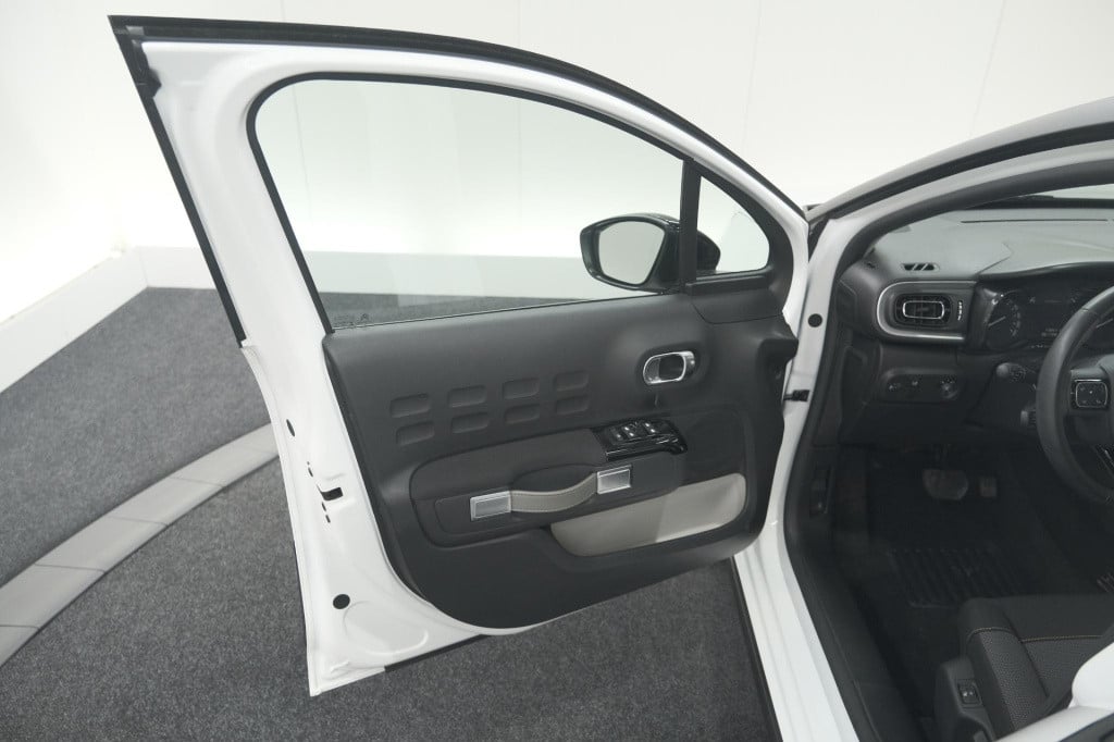 Citroen C3 puretech 110 eat6 feel edition | panoramadak | apple carplay | p
