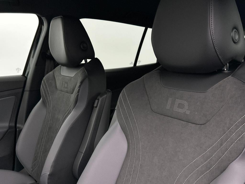 Volkswagen Id.4 limited edition 58 kwh accu 140 kw / 190 pk suv el