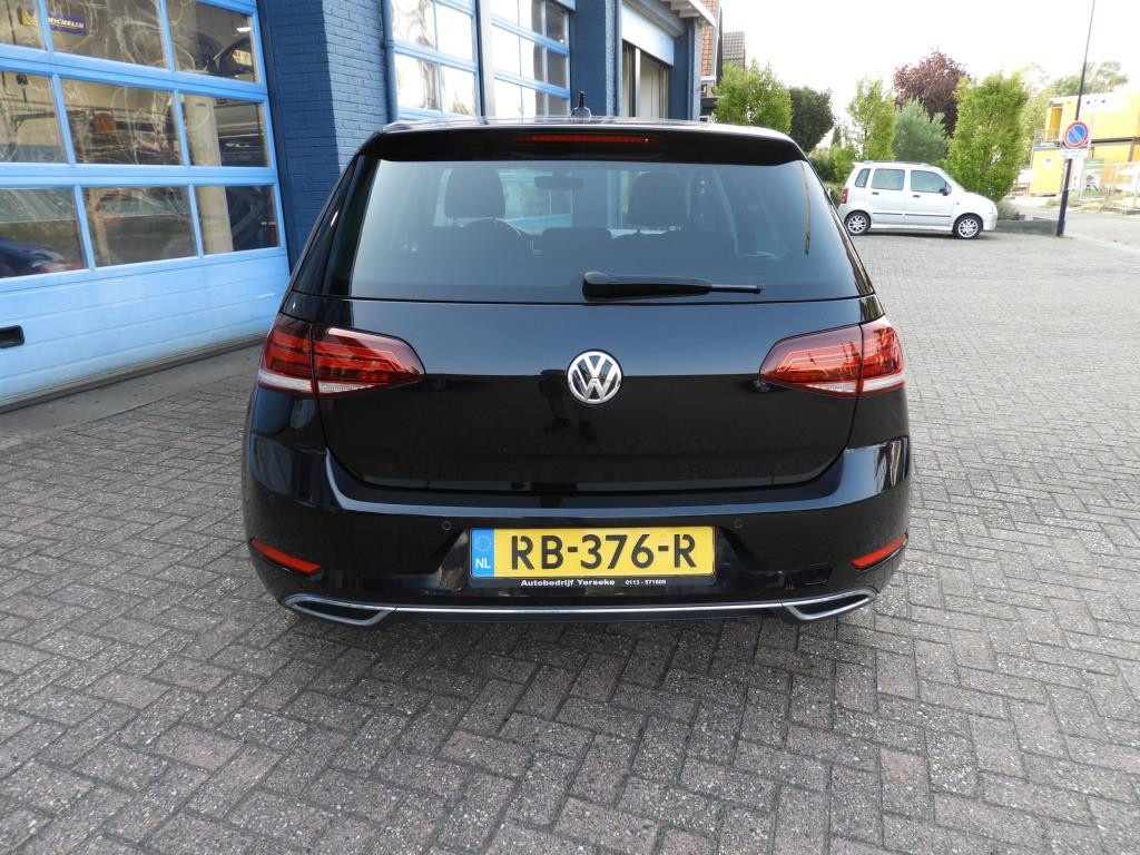 Volkswagen Golf 1.0 tsi highline nap nl auto