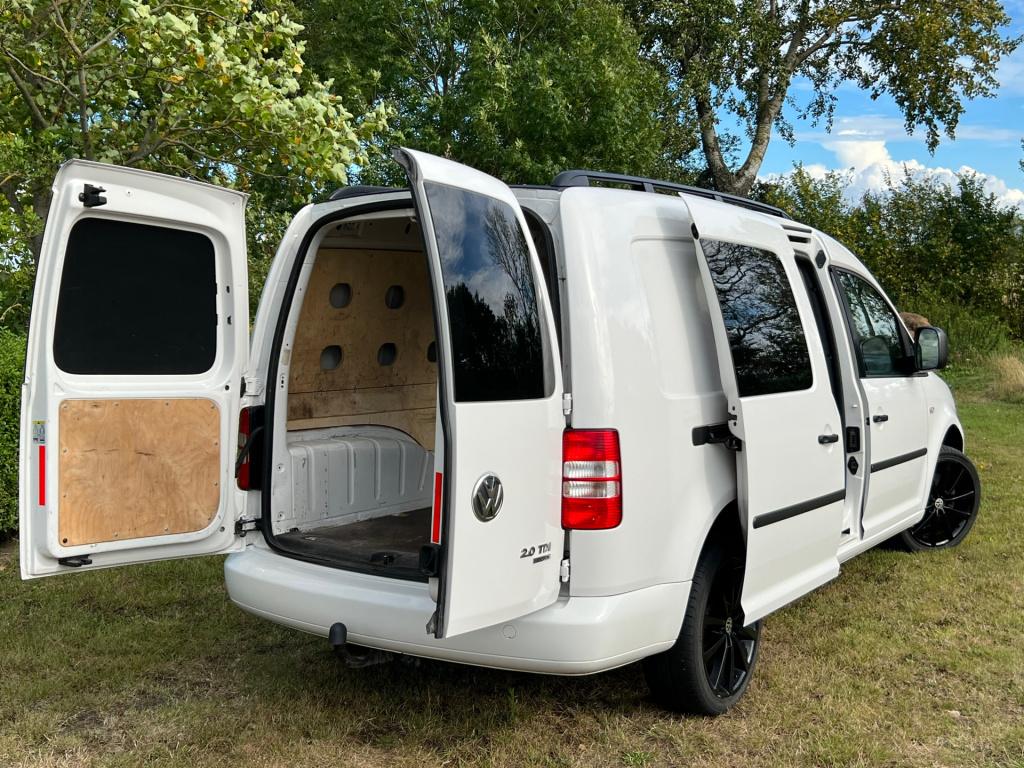 Volkswagen Caddy 2.0 tdi maxi 4x4 dsg//clima//140pk