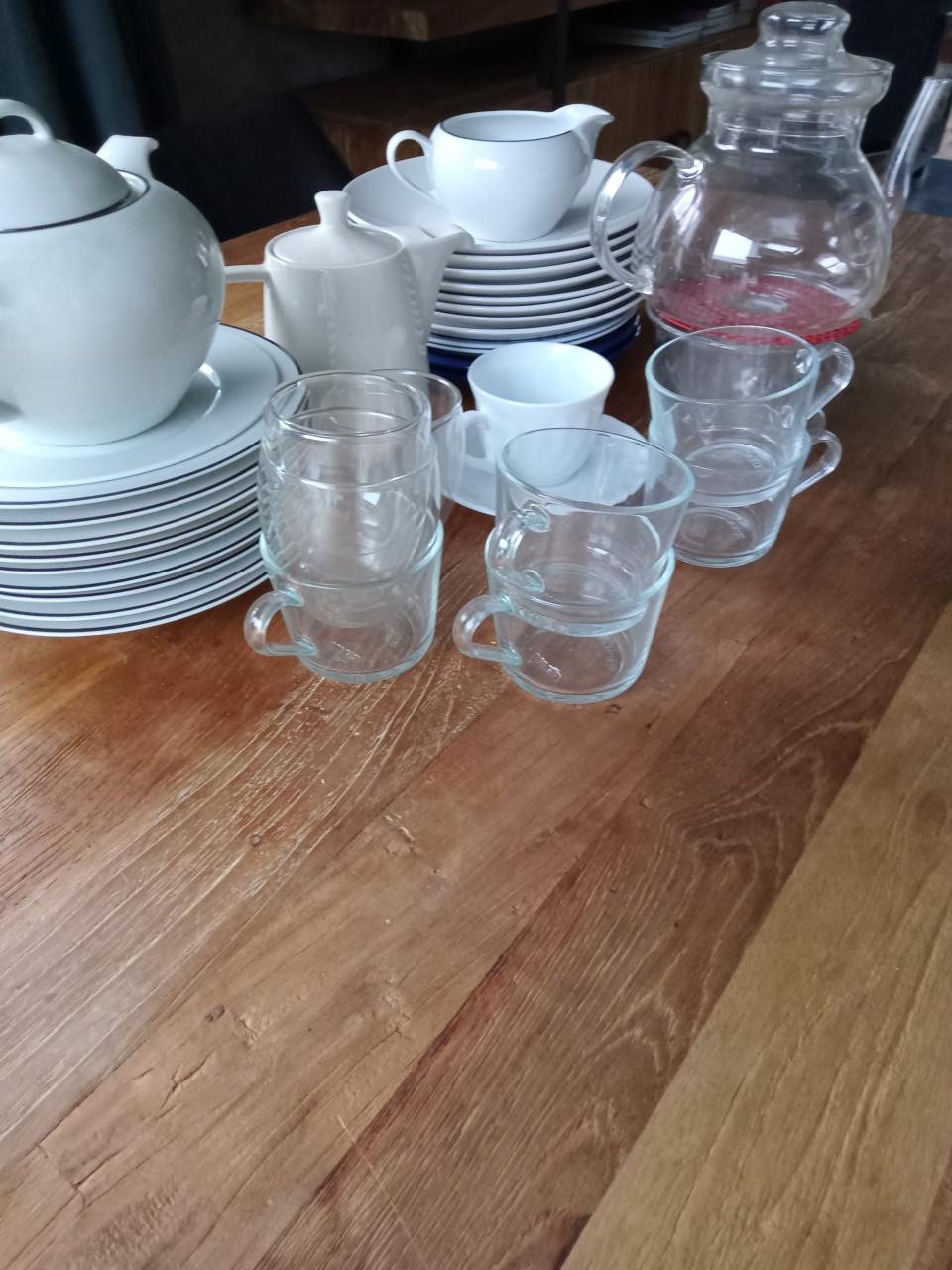 Borden,theekopjes van alles wat