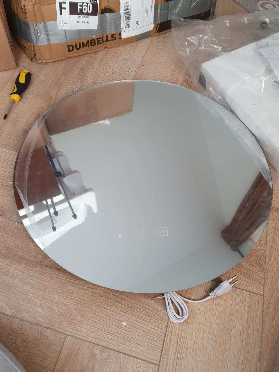 Badkamerspiegel rond 50 met verlichting + verwarming | nieuw