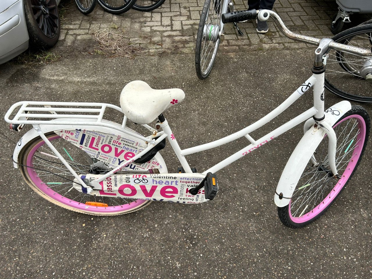 2CYCLE MEISJESFIETS OPKNAPPERTJE