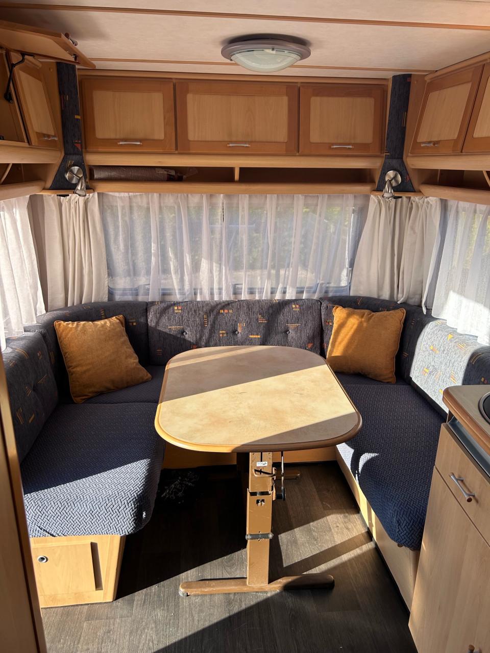 Caravan TEC travel king