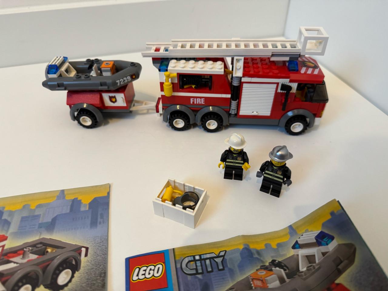 Lego city 7239 compleet met boekjes