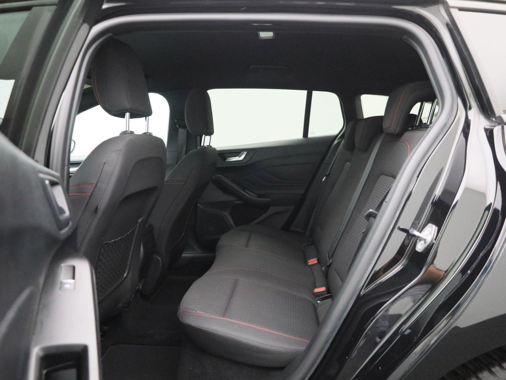Ford Focus wagon 1.0 ecoboost hybrid st line business | lage km stand | nav
