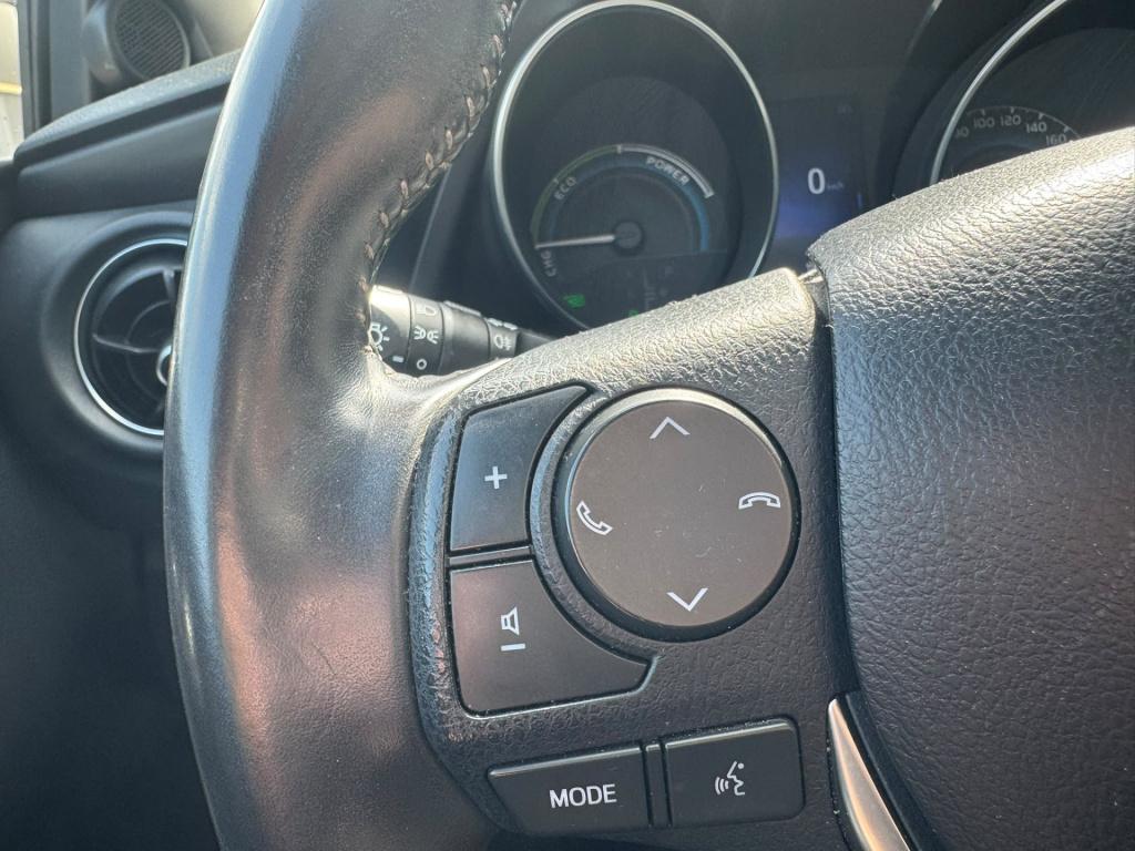 Toyota Auris touring sports 1.8 hybrid lease