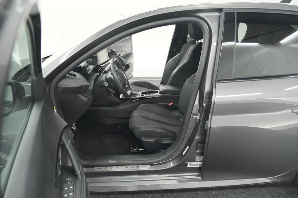 Peugeot 208 puretech 100 gt | camera | adaptieve cruise control | navigatie