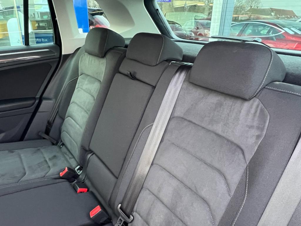 Volkswagen Tiguan 2.0 tsi 4motion r-line highline, virtual cockpit, trekhaa