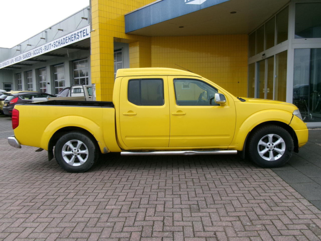 Nissan Navara 2.5 dci dubb.cab. (lees tekst!!)