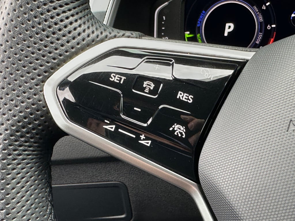 Volkswagen Tiguan 1.4 tsi ehybrid r-line | 360 camera | dode hoek | elek. a