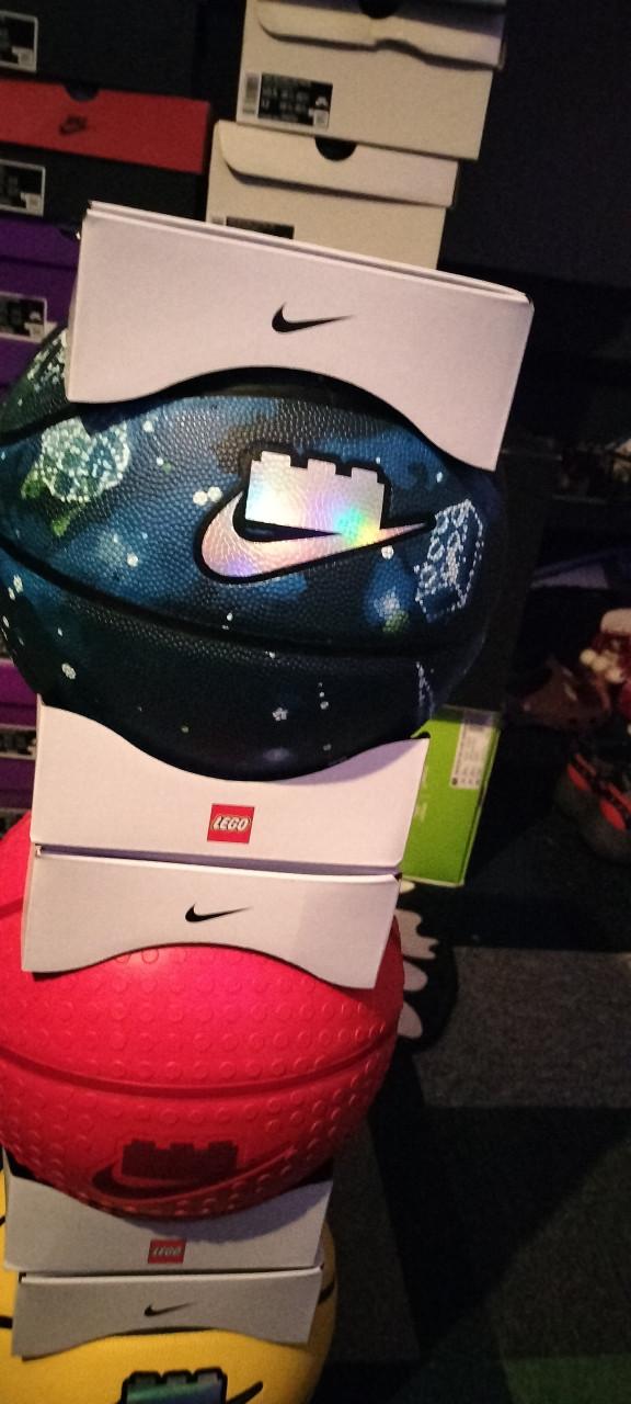 Nike x lego basketballen 3x