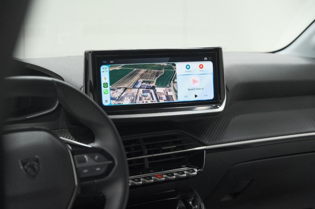 Peugeot 208 puretech 100 allure | apple carplay | parkeersensoren | climate
