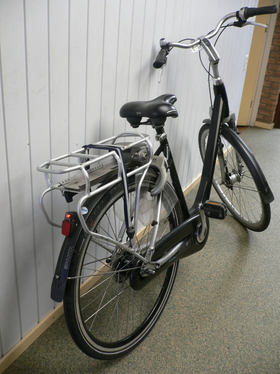 Gebruikte Sparta damesfiets 53cm met verende zadelpen 8 versnellingen
