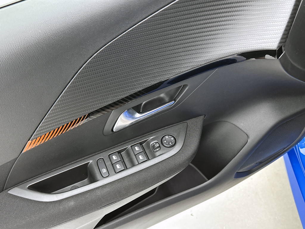 Peugeot 208 ev active pack 50 kwh | rijklaar | parkeersensoren achter | cru