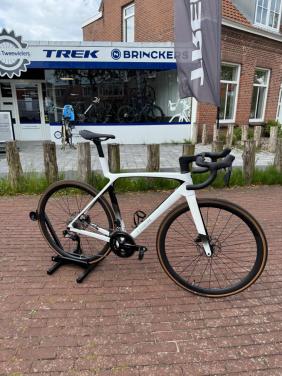 Trek Madone SL6 Zo goed als nieuw 105 DI2 !!