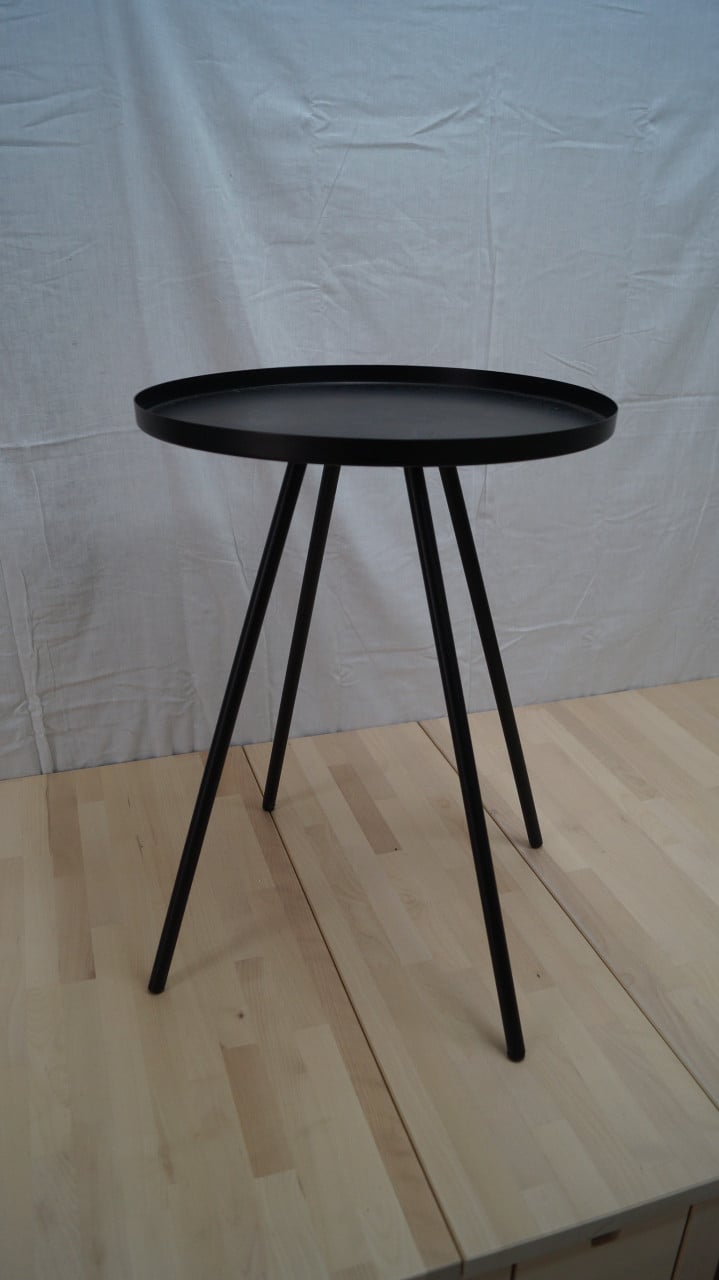 Zwart metalen bijzet / kaarsen tafeltje.