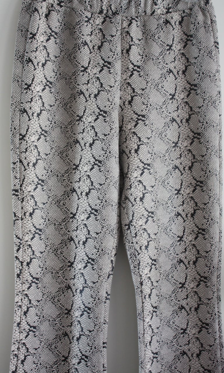 Slangeprint  broek maat s