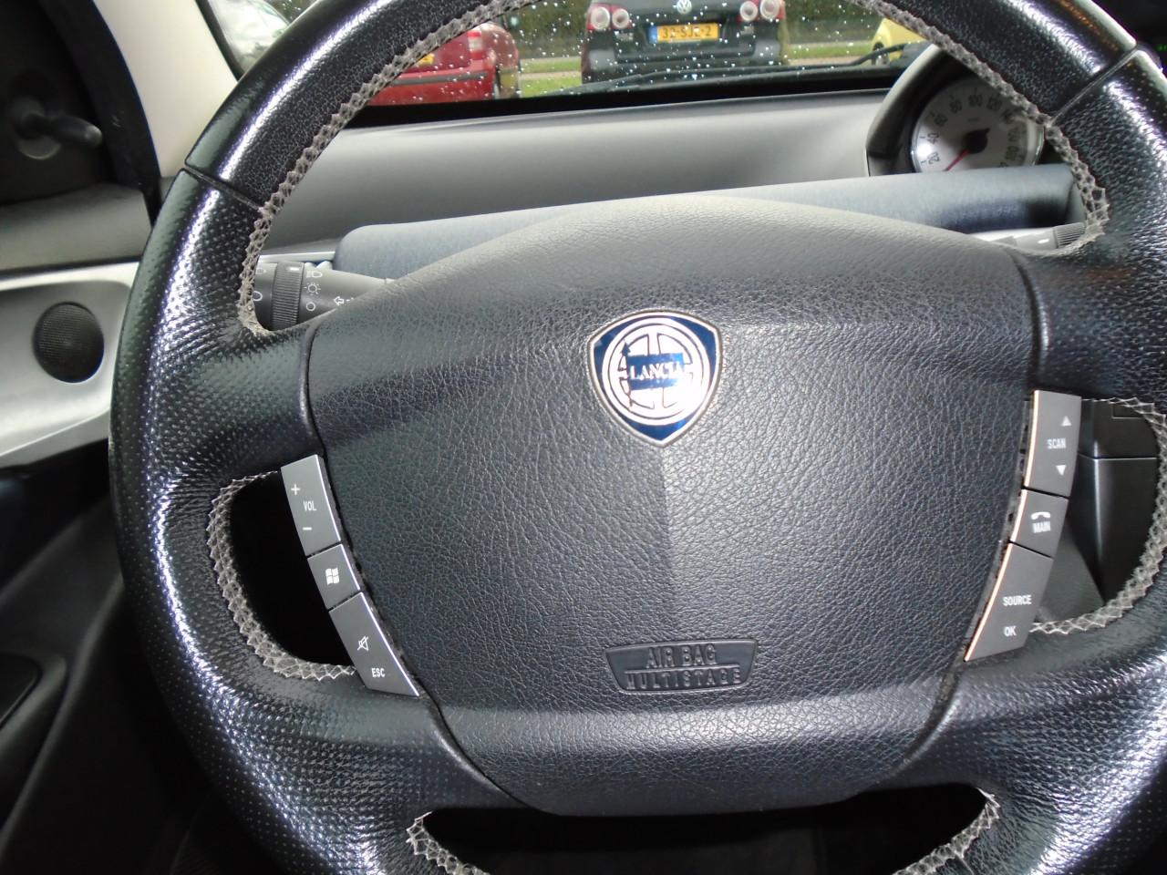 Lancia Ypsilon met AIRCO